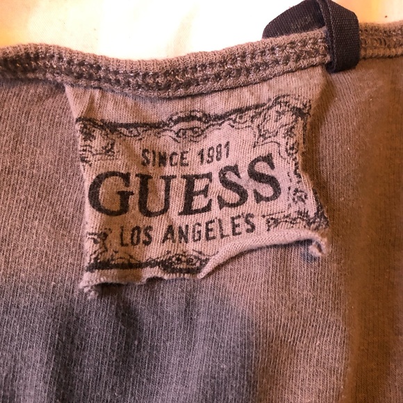 3/20$ GUESS - Grey Tank Top - Picture 3 of 4